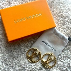 LOUIS VUITTON Louise Hoop Earrings Gold